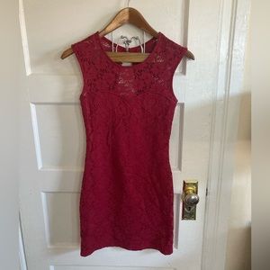 Vintage lace bodycon dress